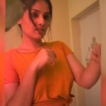 Pallavi Patil Instagram - 🍁 . . #blur #messybun #home #pallavipatil