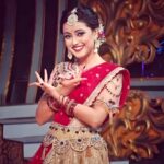Pallavi Sharma Instagram - Sonar Sansar Award ❤️ #dance #programming #live Pc- @mrinmoysiva