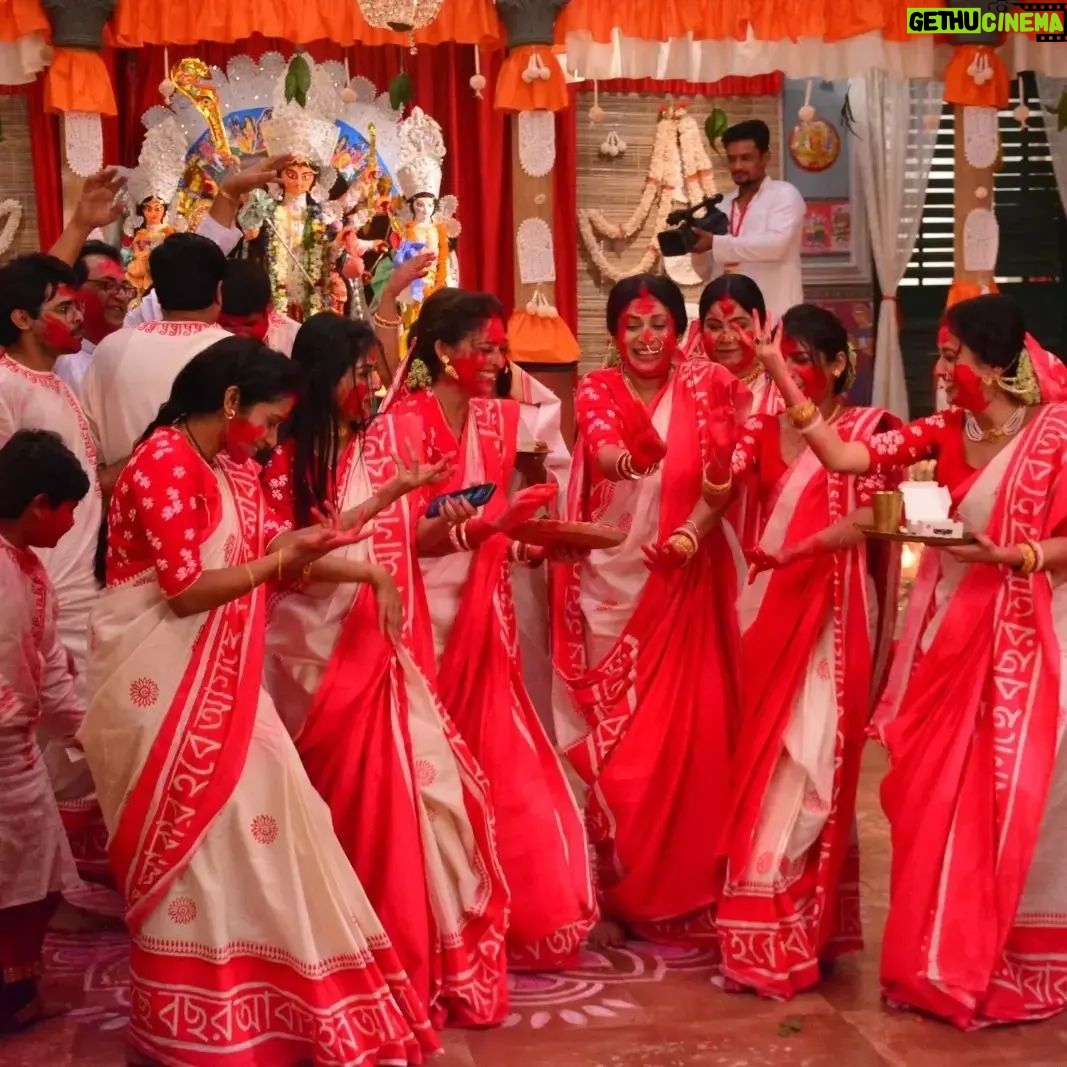 Pallavi Sharma Instagram - Dutta barir sidur khela ❤️ #neemphulermodhu #zeebangla