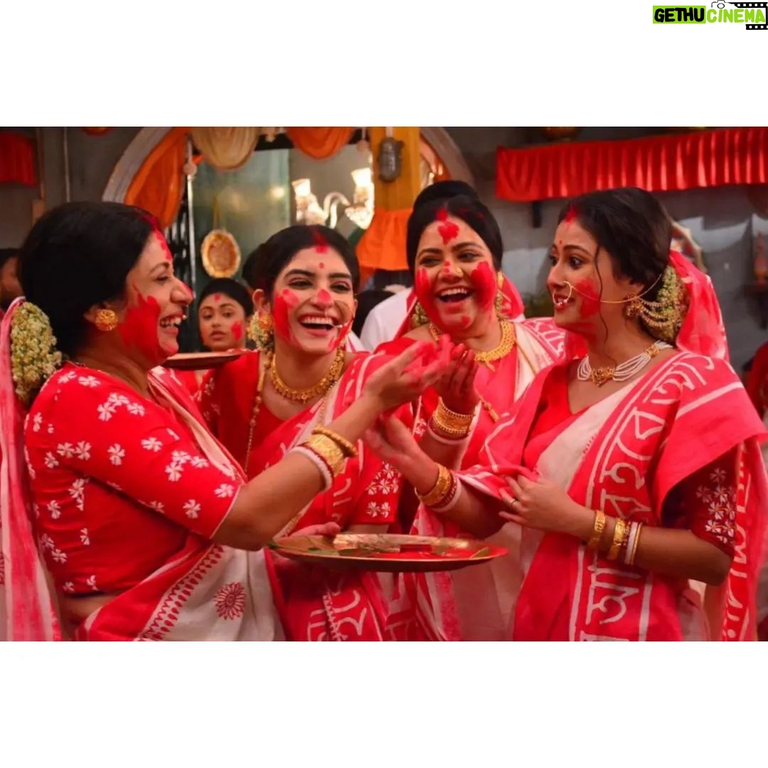 Pallavi Sharma Instagram - Dutta barir sidur khela ❤️ #neemphulermodhu #zeebangla