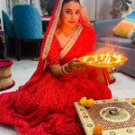 Pamela Mandal Instagram - Happy Diwali #festival #diwali #puja #ganpati #laxmipuja👣 #happydiwali #instagram #sareelove #bts