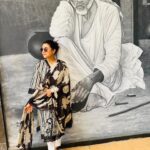 Pamela Mandal Instagram – Shirdi Sai Baba k Jai🙏🌹

#siridisaibaba🙏 #siridi #omsairam🙏 #blessed #darsan #divotionaltime #travel #omsai #
