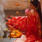 Pamela Mandal Instagram – Shubho ashtami🙏🌷

#durgapuja #bts #festival #saree #bengoli #instagram #asthetic #sareelover #subhomahalaya #devidurga #mahalaya2023 #like #comment #impower #strong #beautiful #bongbeauties #bengolisaree #maa #jaimatadi #cottonsaree @pammi111