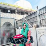 Pamela Mandal Instagram – Felling blessed

#ajmir #dargah #jaipur #instagood #instagram #bts #lifestyle #traveling #roseday #blessed
