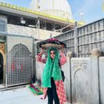 Pamela Mandal Instagram – Felling blessed

#ajmir #dargah #jaipur #instagood #instagram #bts #lifestyle #traveling #roseday #blessed