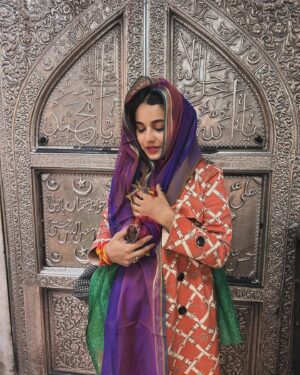 Pamela Mandal Instagram - Felling blessed

#ajmir #dargah #jaipur #instagood #instagram #bts #lifestyle #traveling #roseday #blessed