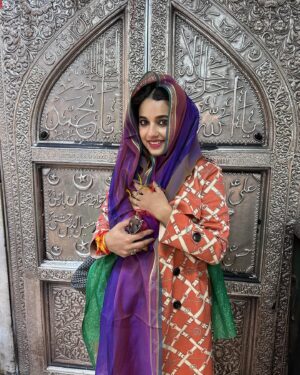 Pamela Mandal Instagram - Felling blessed

#ajmir #dargah #jaipur #instagood #instagram #bts #lifestyle #traveling #roseday #blessed