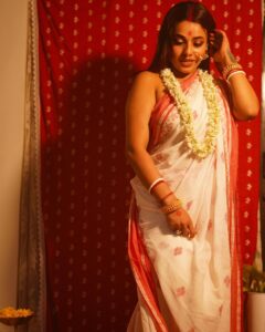Pamela Mandal Instagram - Shubho Mahalaya #durgapuja #bts #festival #saree #bengoli #instagram #asthetic #sareelover #subhomahalaya #devidurga #mahalaya2023 #like #comment #impower #strong #beautiful #bongbeauties #bengolisaree #maa #jaimatadi #cottonsaree @creationbypamela