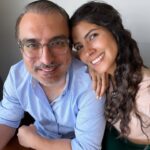 Pamela Sambrano Instagram – Feliz cumpleaños mi amor @vicentetaianoec ♥️
Mi partner in crime en la vida. 
Agradezco por tanto hoy… Agradezco por tu vida, agradezco porque estás en la mía, agradezco que no nos hayamos matado jajaja (Aquí ante todo la sinceridad)
Amorcito espero que la vida te dé todo lo que anhelas, en el momento adecuado. Te dé paz, sabiduría y que tú corazón se mantenga intacto.
Tus hijos te desean más trabajo, porque esas pepitas no se pagan solas y tú sabes, somos sus esclavos.
¡Qué viva mi cumpleañeroooooo!

Foto 5: 2021 como empezamos. 
Foto 6: 2024 como vamos.