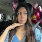 Pamela Sambrano Instagram – El que diga que no soy la madre de mis hijos 🐈 🐈‍⬛ no sabe nada de la vida. Adjunto evidencias: fotos 4y6.

Voy con rulo porque quiero llegar peinada donde mi mamita, la gente me mira raro. Pero al final eso nunca importa. 

Wall eeeeeeeee 🥹🥹🥹
Te amo @vicentetaianoec 🐱 

Abrazo melcochoso para todas las mamitas y los papás que hacen de mamitas también 💓