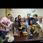 Pamela Sambrano Instagram – 1- 3 de Febrero 🎂
2- Sambranos con S
3- Canta!! Que ya se prendió la vela.
4- Pictionary: “Ir a ciegas”
5- Piñata o galleta?
6- Happy Happy Happy
7- Seres de Luz.
8- Les traigo paz
9- Tropa completa
10- Bicos jis jansom
El 2024 fue el cumpleaños de los juegos.
El 2023 fue el “significativo” (un comentario preguntando por esto y les cuento diciendo: “ya que todos ustedes me preguntaron por el cumple de mi papi… jajajaja )