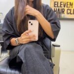 Pamela Sambrano Instagram - 1-Guayakill hell city 🔥 2- Cuando me dicen que no piense tanto en algo, yo: 3- Extraterrestre relajado 4- Así llegué 5- Reparaditap en @eleven.hairclub 7/8- Paseo corto 9- Es duro ser adulto. Todo es plata. 10- Dieta