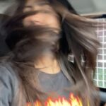 Pamela Sambrano Instagram - 1-Guayakill hell city 🔥 2- Cuando me dicen que no piense tanto en algo, yo: 3- Extraterrestre relajado 4- Así llegué 5- Reparaditap en @eleven.hairclub 7/8- Paseo corto 9- Es duro ser adulto. Todo es plata. 10- Dieta