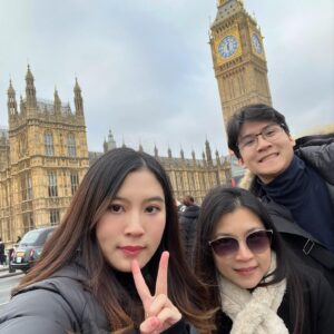 Pannin Charnmanoon Instagram - Tourist spots and great meals!🏰🧇🍝🛼🍔🦞
