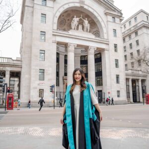 Pannin Charnmanoon Instagram - KCL Grad👩🏻‍🎓✨ Done my Master’s Degree! 
Hope you could see me, dad💖
#kcl #ForeverKings 
🦁❤️