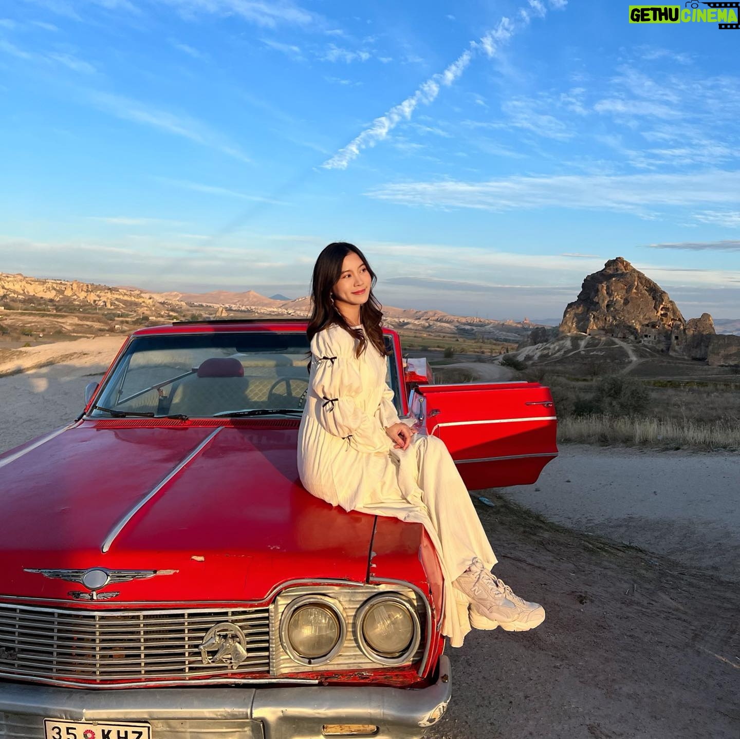 Pannin Charnmanoon Instagram - Sunrise in my eyes☀️🚗 #cappadocia #türkiye