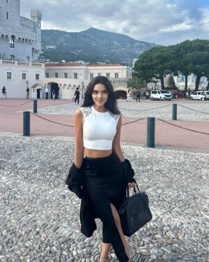 Paola Paulin Instagram - I had an a incredible business lunch at Monaco during @grandprix 🇲🇨🏰🏎️ .. I’m so grateful for what’s coming up for me as an actress and producer .. life is a dream coming true @paolapaulinventures thank you for all the support 🖤
-
Tuve un increíble almuerzo de negocios en Mónaco durante @grandprix 🇲🇨🏰🏎️. Estoy muy agradecida por lo que me espera como actriz y productora. La vida es un sueño hecho realidad. Gracias a todos por su apoyo 🖤