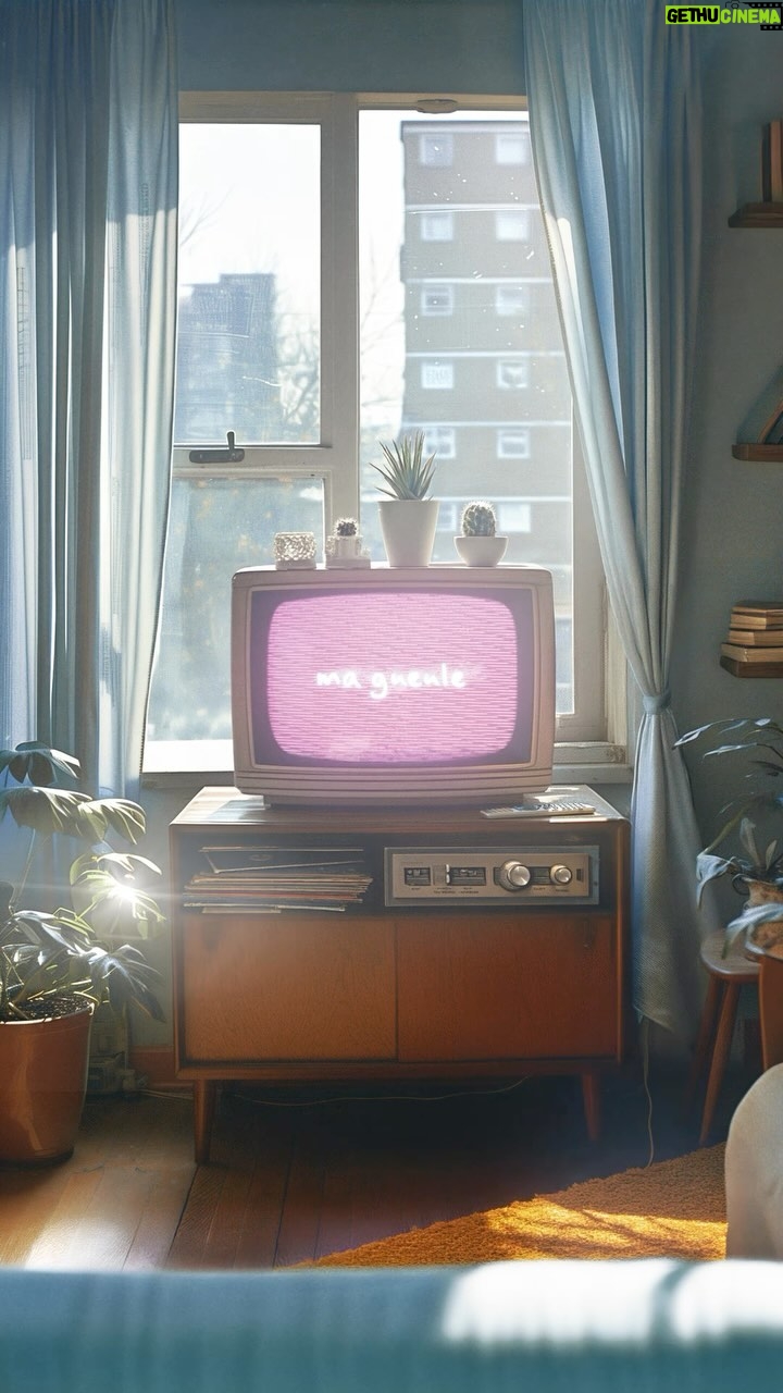 Paola Perrin - 2.6K Likes - 2 . MA GUEULE . 📺
Ici un autre petit bout de « Bric à brac » avec un extrait de « Ma gueule »🤍
@chloecamille.studio 🧠 ✨💚🙏🏼