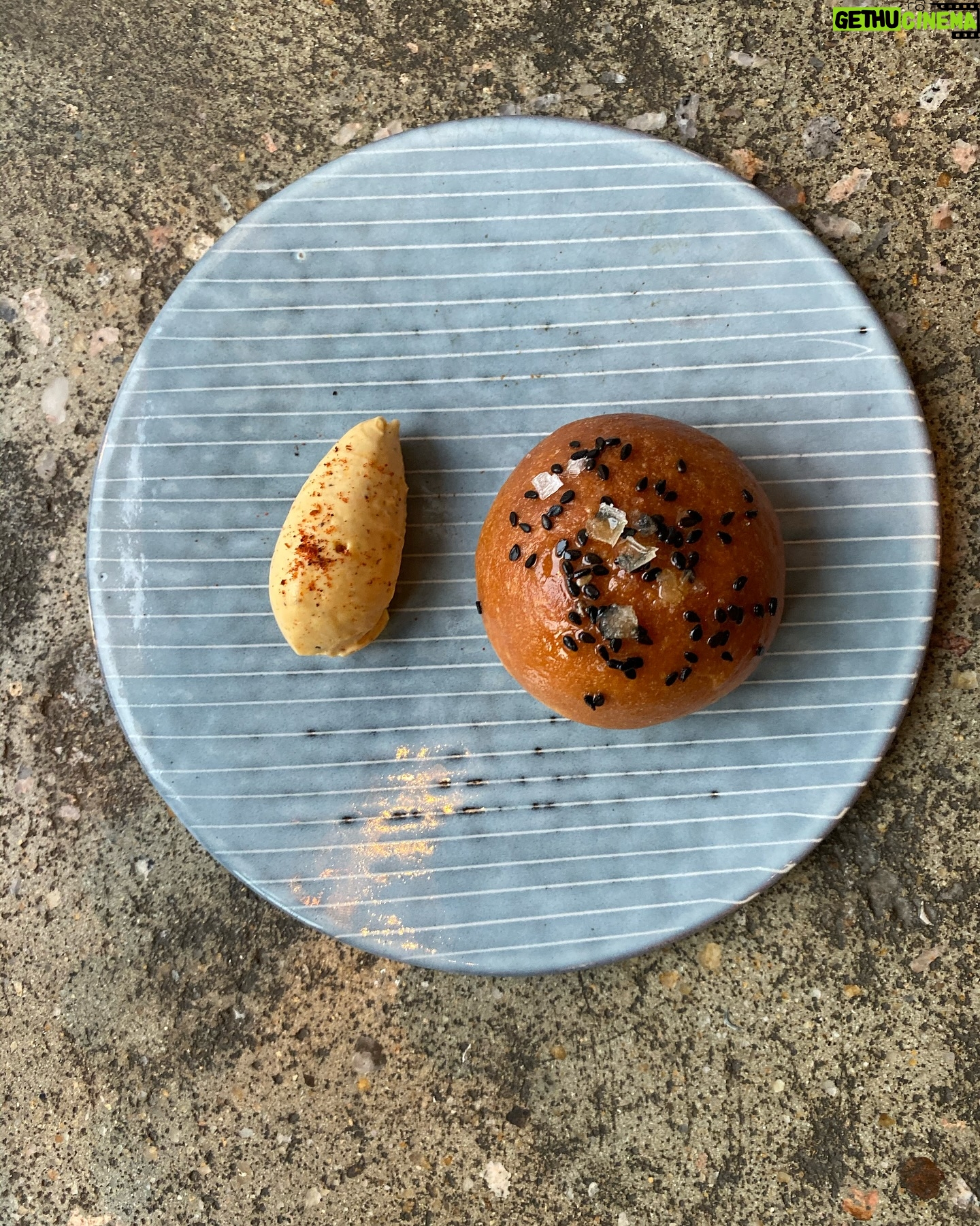Paola Velez - 3 Likes - Black sesame coco bread w/ Berbere butter 💕🧈