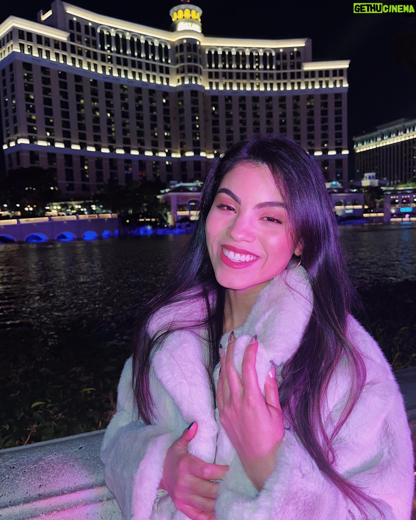 Paola Andino Instagram - The happiest season of all 💖