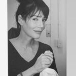 Paola Krum Instagram - Foto sacada por la súper genia talentosa de @karinitahache ❤️....ella dice que el gesto es de...alguien me vió? Je