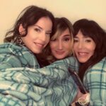 Paola Krum Instagram - Las tres!mis compañeamigas @memefunes @aruzzireal #elprimerodenosotros ❤️