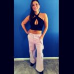 Paola Lázaro Instagram - saying hi and sending love to you all💞 song by one of my favorites @barringtonlevy411 🖤