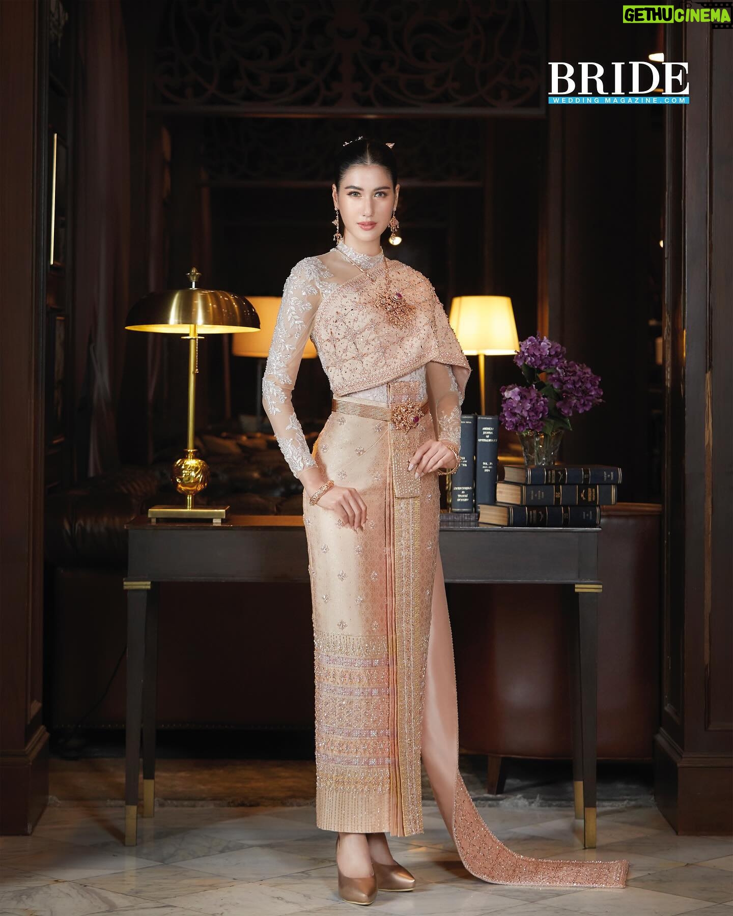 Paparwadee Chansamorn Instagram - ฝาก Fashion set ใน Bride Magazine @bridemagazine_official เร็วๆนี้ด้วยนะค้า 💕✨💍