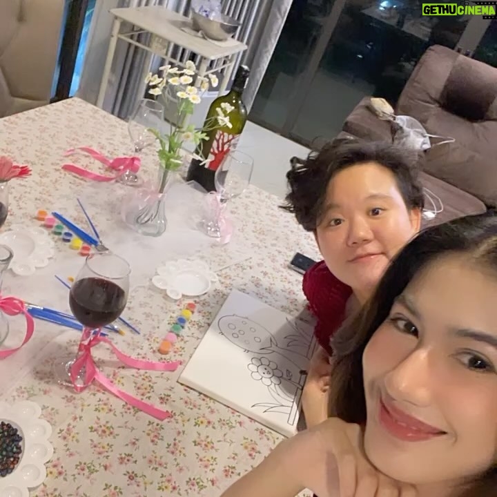 Paparwadee Chansamorn Instagram - 🎀🎨🍷✨