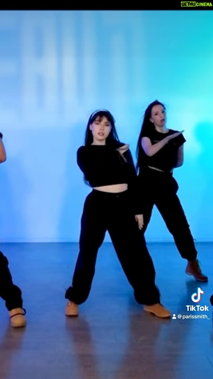 Paris Smith Instagram - NEW TEAM COVER IS OUT ON YOUTUBE ! CHECK IT OUT! I LOVE MY DEBUT DANCE FAM AND THIS COVER WAS SO FUN TO DO ALONGSIDE THESE AMAZING PEOPLE ❤️❤️❤️❤️