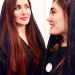 Parisa Roshani Instagram – كي خواهرشو اذيت ميكنه؟ 😂 خدائيش اذيت خواهر اونم كوچيكتر خيلي تفريح خوبيه😂😂😂 ولي اينو بدونيد من عاشق دوتا خواهرام هستم و خدارو شكر ميكنم كه دارمشون ❤️ و قدر خواهر و برادرهاتونو بدونيد ❤️#خواهر #برادر #family @reyhaneh_pr_roshani