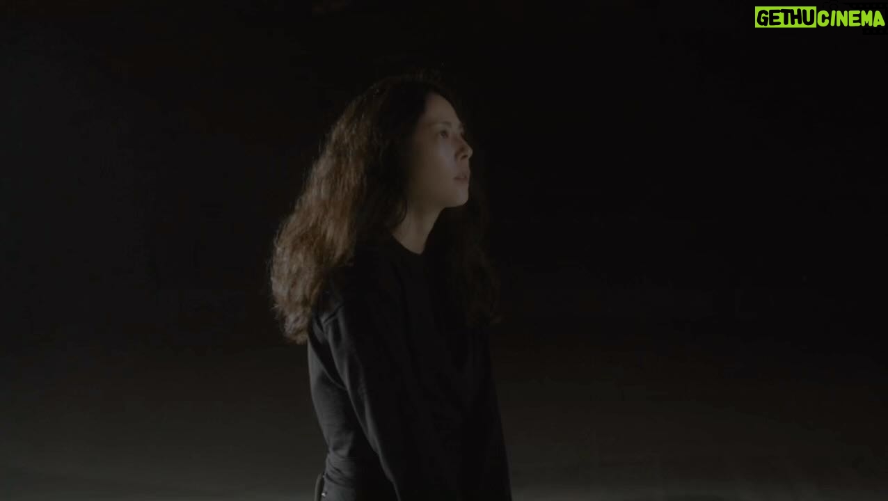 Park Ji-yoon - 3.6K Likes - 2022년 두번째 싱글 'MOON'
내일 15일 저녁6시 음원발매에 앞서 뮤직비디오를 유튜브에 먼저 공개합니다. 상단 프로필에 페이지 링크되어있어요.
2022's second single album, 'MOON'
Music video was released on YouTube first. The song will be released tomorrow at 6pm on the 15th.
YouTube page is linked to profile.