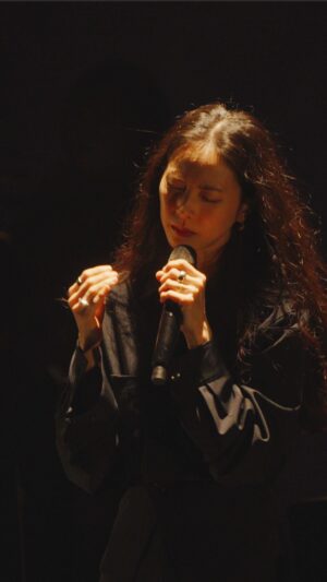 Park Ji-yoon Instagram - 온몸이 다 아프도록 - LIVE 2024 ‘Love is my song' 공연중에서. (프로필에 유튜브 채널 링크)

'Until my all hurts' In the 2024 concert ’Love is my song‘, uploaded this on YouTube. (Link in the profile)