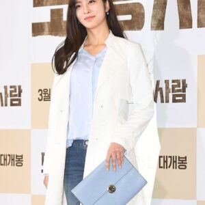 Park Se-young Instagram - 어제 보통사람 시사회 다녀왔어요~
영화 정말 잘봤습니다! #추천 합니다!
정말 고생많으셨습니다:)
#보통사람 #정만식 #장혁 #조달환 #화이팅 입니다!!