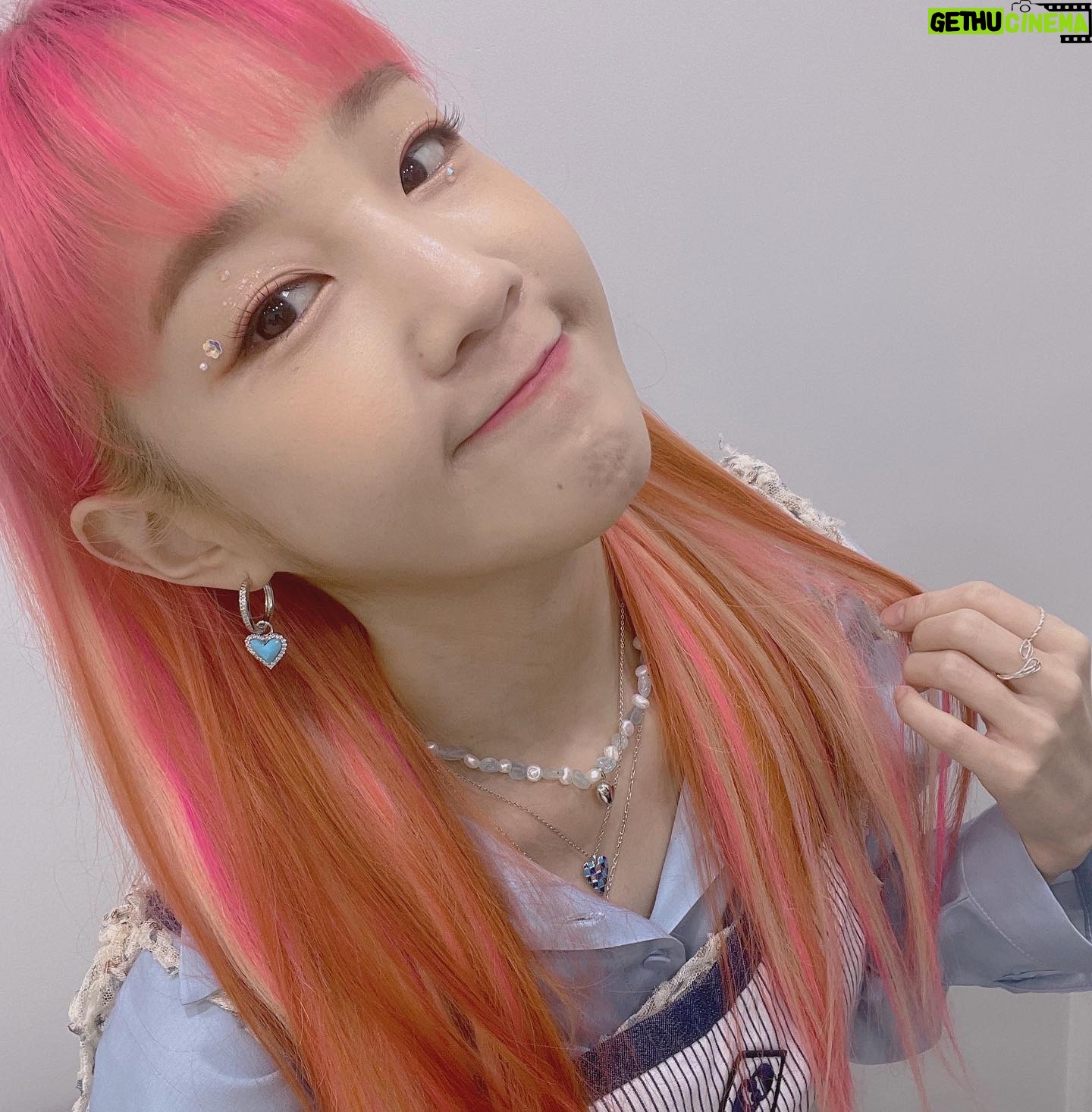 Park Bo-ram - 3 Likes - 🌈