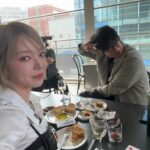 Park Cho-a Instagram – 시경오빠가 먹을텐데에 초대해주셔서 다녀왔어요😆
맛있는 음식과 함께 좋은 조언도 많이 해주신
시경오빠께 너무 감사드려요! 
실시간으로 취해가는 제가 담겼네요 ..😅
많이 보러가주세요오❤️

#먹을텐데
#매치스성수 
#성시경
#초아
#만취🐶