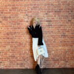 Park Cho-a Instagram - 정화언니 초대받아서 시사회도가고 초아 성공했다………….❤️ 표정에서 가득 나와버리는 존경심… 올타임 레전드 엄정화선배님 항상 멋지게 활동해주셔셔 감사합니다 어떻게하면 이 말에 더 진심을 담을수있을까 아쉬울정도로 존재 자체가 힘이신분. 도전하는 민아씨도 화이티잉💪🏻❤️ #화사한그녀 #화사한그녀시사회 #배우엄정화 #배우방민아 #올타임레전드엄정화