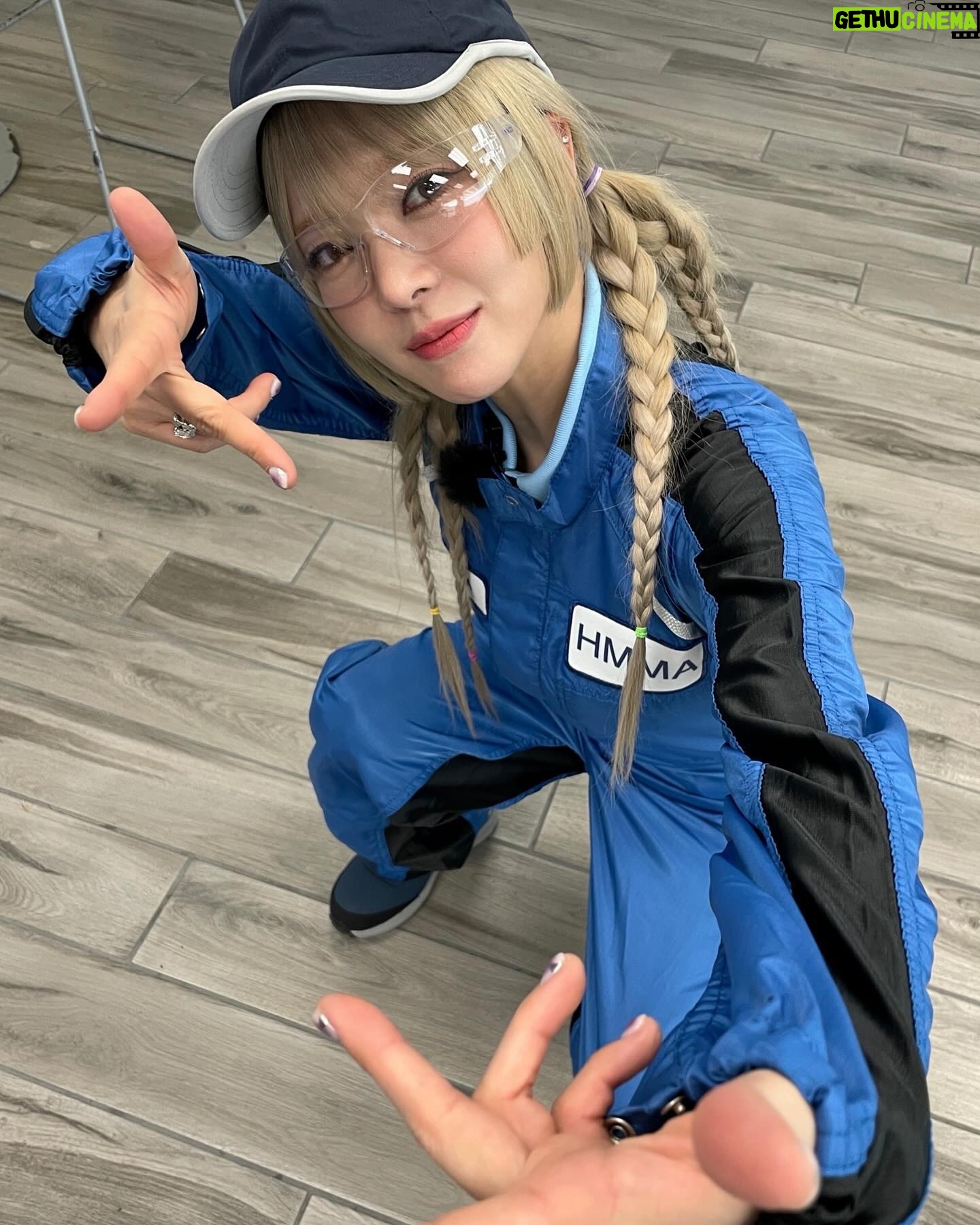 Park Cho-a Instagram - 현대 덕분에 미국 조지아 앨리버마까지가서 복숭아찾아삼매경🍑 시간이 꽤많이 지났네요 벌써연말이라니!! 여러분 행복한 연말되세요🔔