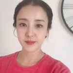 Park Eun-hye Instagram - 지인 축하 멘트 영상을 네다섯번을 다시 찍고 찍고 .. 나중에 맘에 들어서 보니 진동모드라 녹음이 안됨 .. 그래서 다시 찍고.. 뭐 하나 한번에 하질 못한다 ㅎ̌̈ ㅎ̌̈ ㅎ̌̈ 🤣