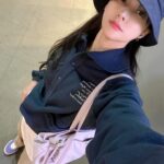 Park Gyu-ri Instagram – 4월의 나
꽈악 채워봤어 어때