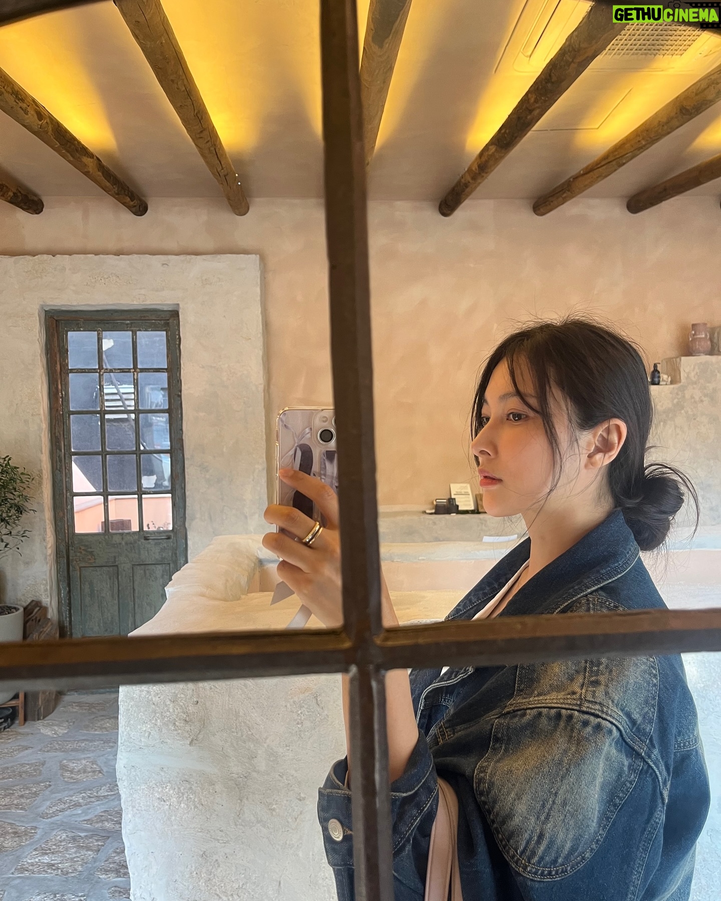 Park Gyu-ri Instagram - 본격 뉴진스 신곡 들으려고 올리는 피드 (24.5.24)