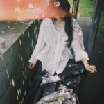 Park Gyu-ri Instagram - 하늘이 우는 것 같은 흐린 날도 좋아한단다