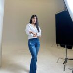 Park Gyu-ri Instagram - 프로필 촬영 나머지 현장샷