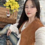Park Gyu-ri Instagram - 봄날이 내 마음씨마냥 따뜻하구나