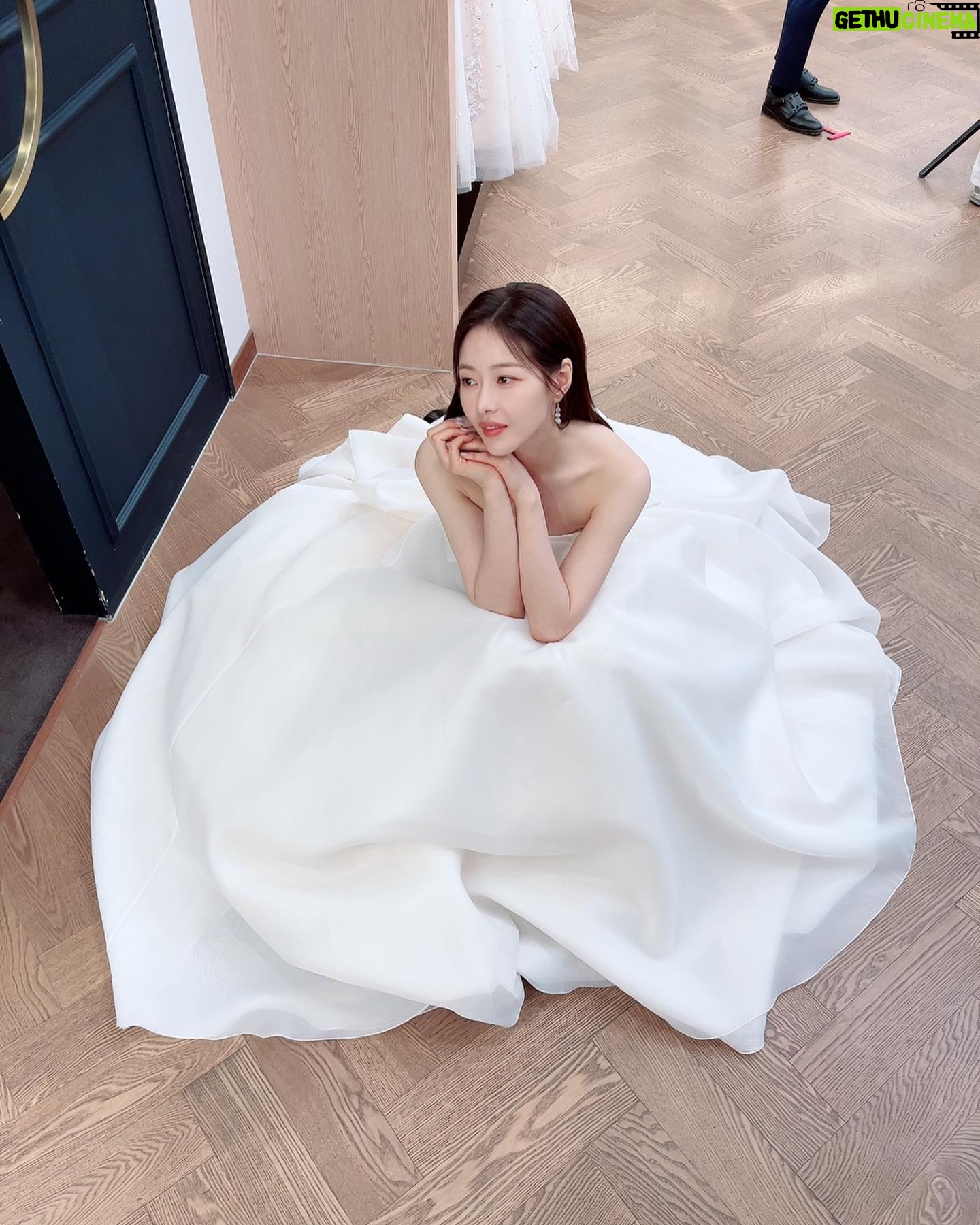 Park Ha-na - 13.1K Likes - #태풍의신부