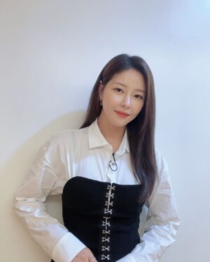 Park Ha-na Instagram - 💜🤍#라디오스타
