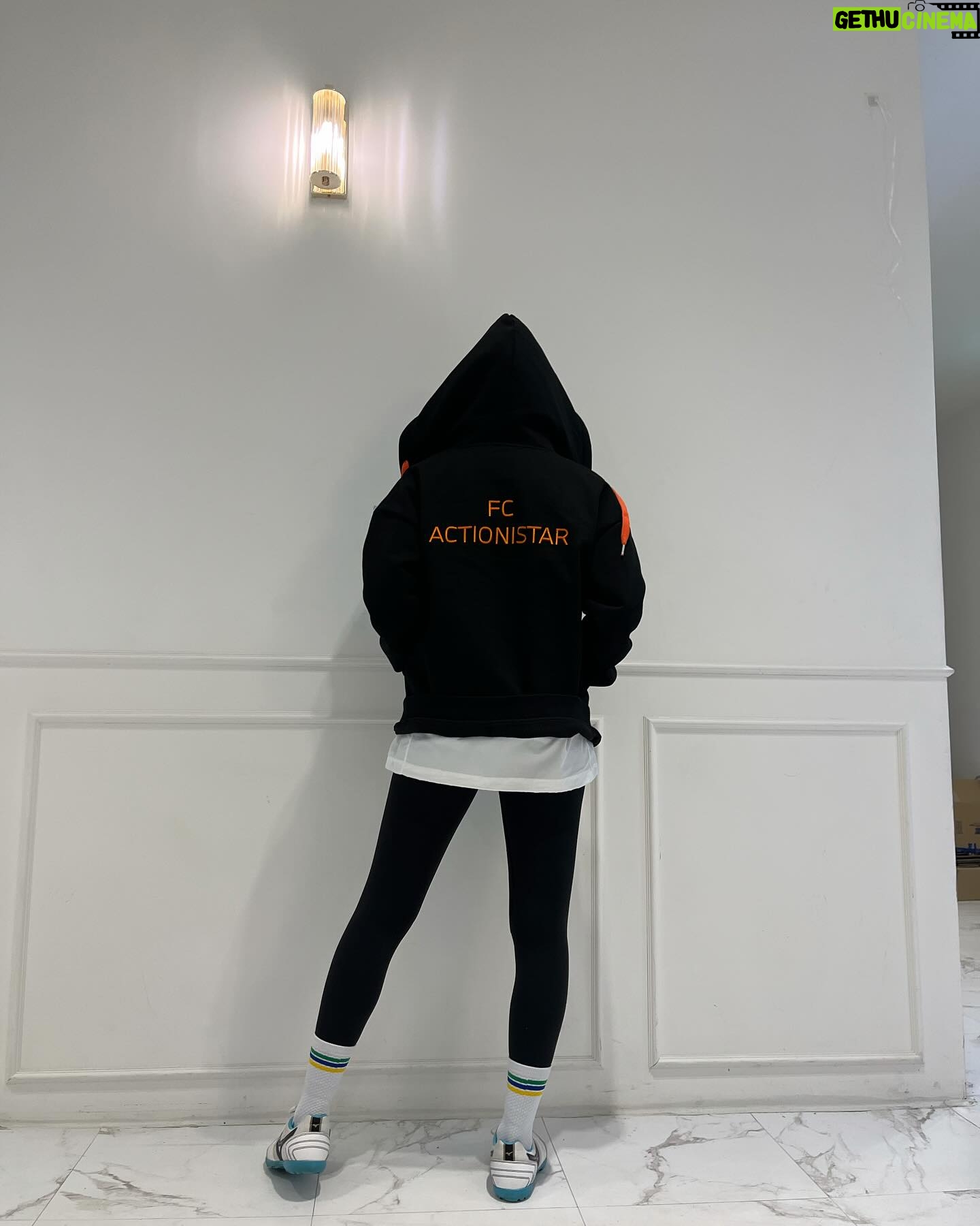 Park Ha-na Instagram - #액셔니스타#골때리는그녀들#팀복 고마워용~울 혜정언니 최고🧡