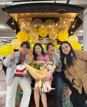 Park Ha-na Instagram - 💜💚🧡 고맙고 사랑합니다~
