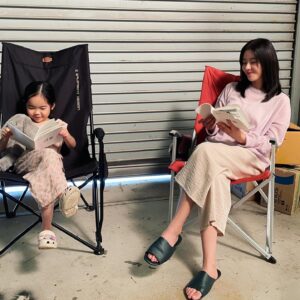 Park Ha-na Instagram - 오늘은 드디어~더 많은 분들께
보영이를 보여드리는 날! 
2022년 한여름
멋진 선배님들과 
좋은 감독님들 스탭분들과 
천사같은 아역 친구들과 
행복하게 만들었던 작품~
많은 시청 부탁드립니다~🧡
#태풍의신부 에서 #서연이 만나고~
#귀못 에서 #보영이를 만나주세요🫰🏻

#귀못 
#KBS드라마스페셜
#CGV
#단독개봉#허진#정영주
#오은서#김주은#박하나
 
오늘밤 KBS2TV
7:50분 #태풍의신부
9:50분 #귀못
다음주 목요일 저녁 11:45분 #연중플러스