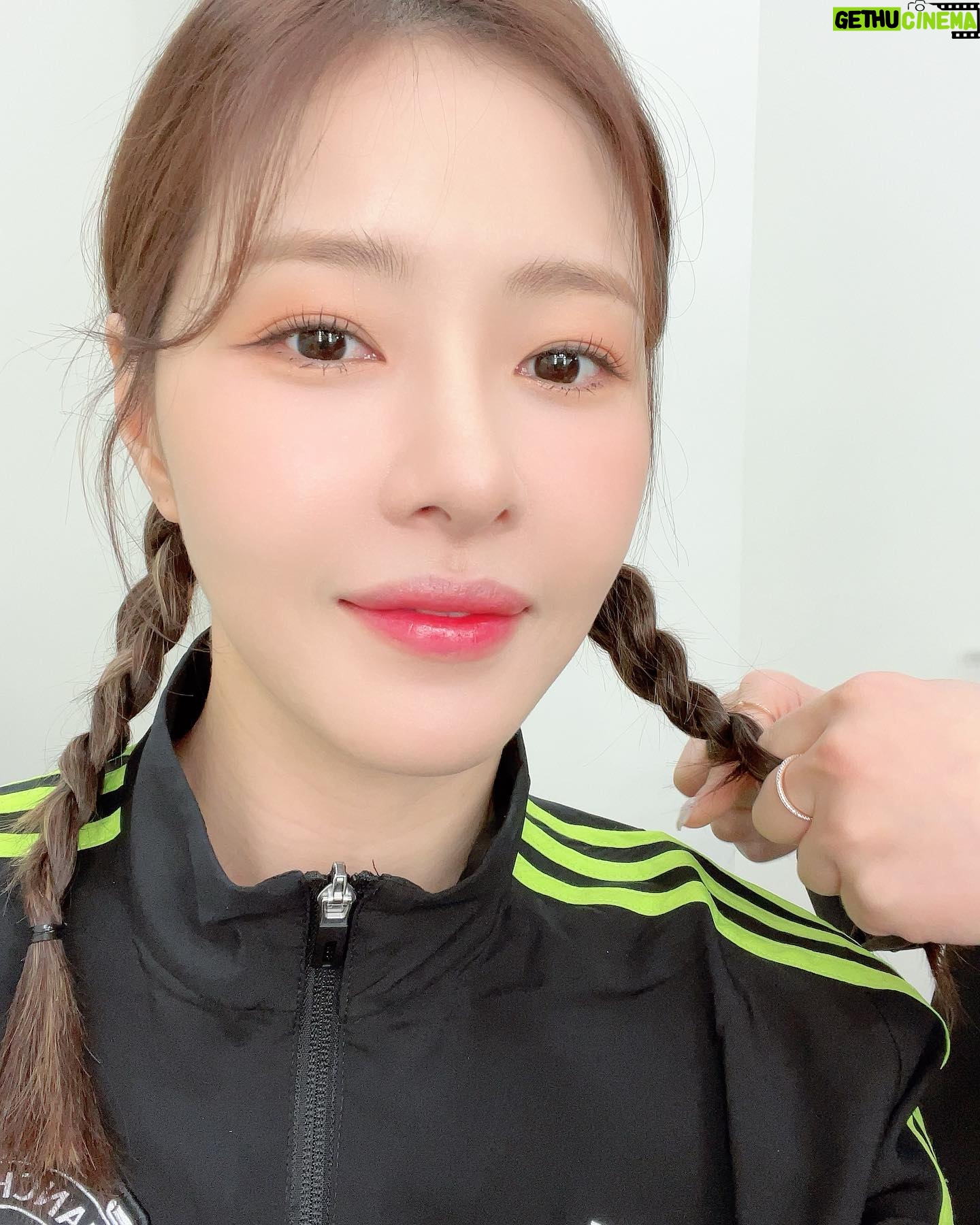 Park Ha-na - 5.5K Likes - 골때리는 그녀들 ~
구척장신VS액셔니스타의 경기~
제3회 슈퍼리그 결승전이 걸린 첫4강전!!
5월 31일 수요일 밤 9시
SBS 골때리는그녀들 많은 시청 부탁드려요🧡🧡🧡🧡🧡🧡🧡🧡
#골때리는그녀들#구척장신#액셔니스타
#4강전